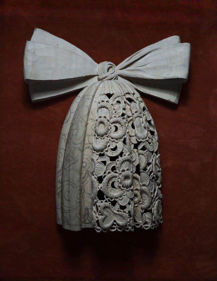 photo of Clunie's replica of Gibbons' famous cravat