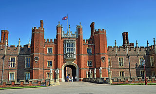 photo of the front of Hampton Court Palace