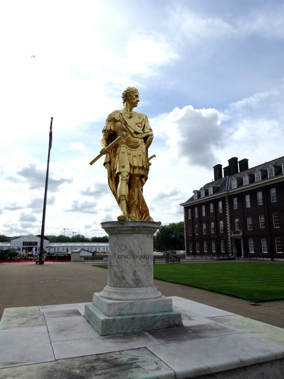 photo of Charles II sculpture