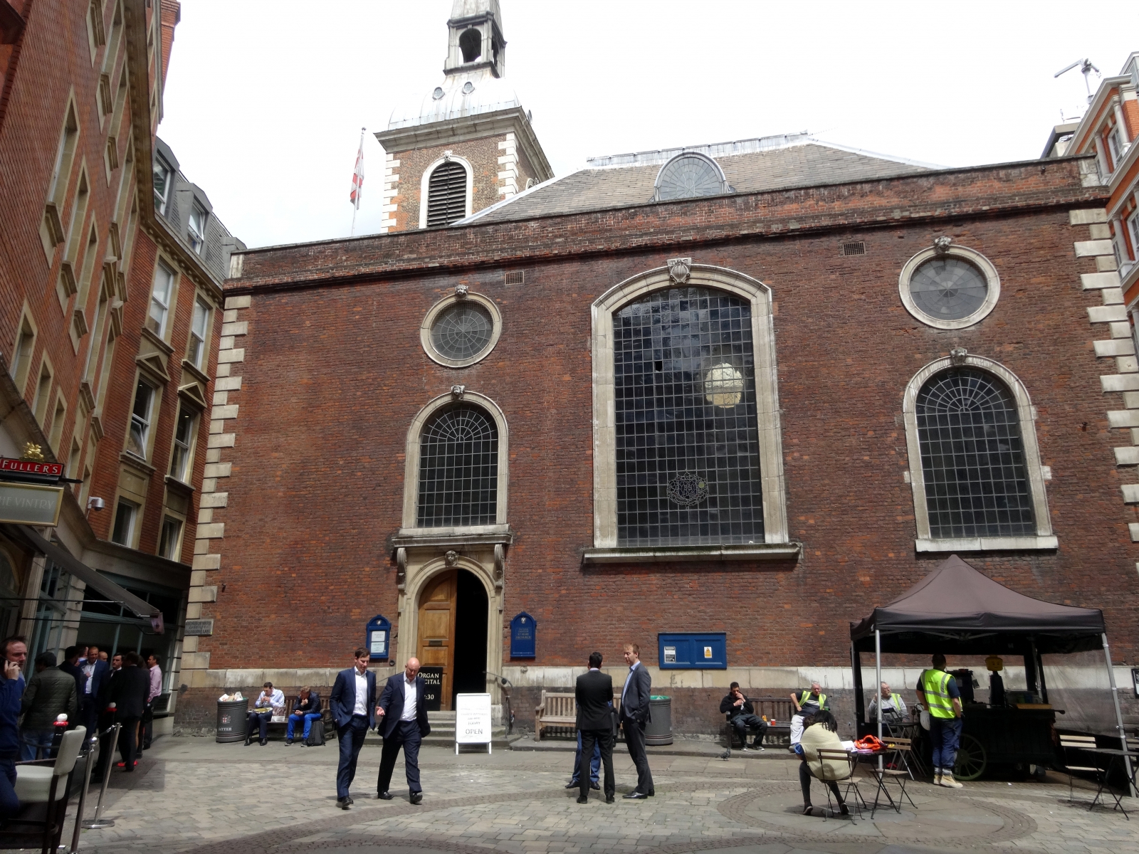 photo of exterior of St Mary Abchurch