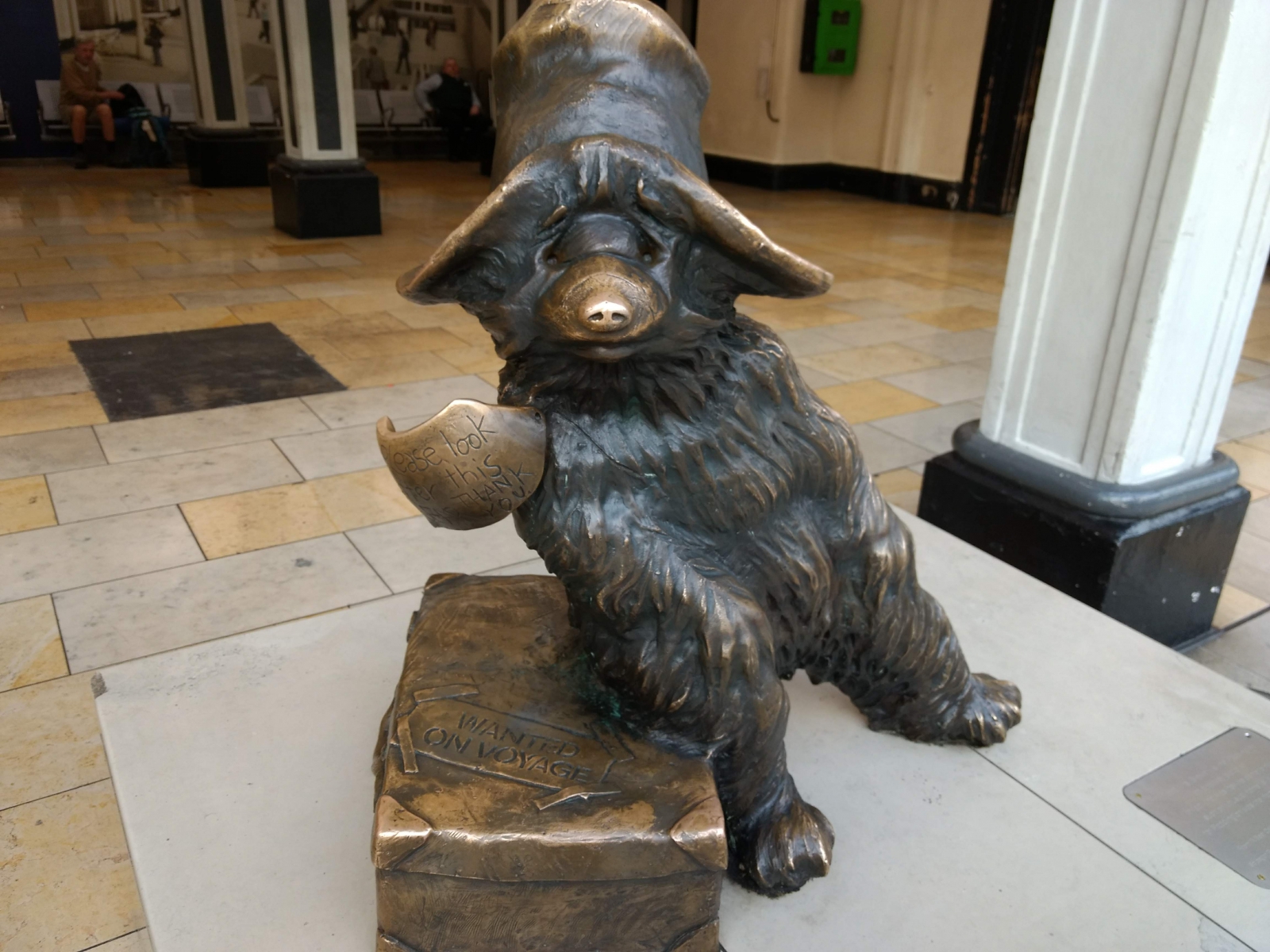photo of a Paddington Bear sculpture at the Paddington rail station