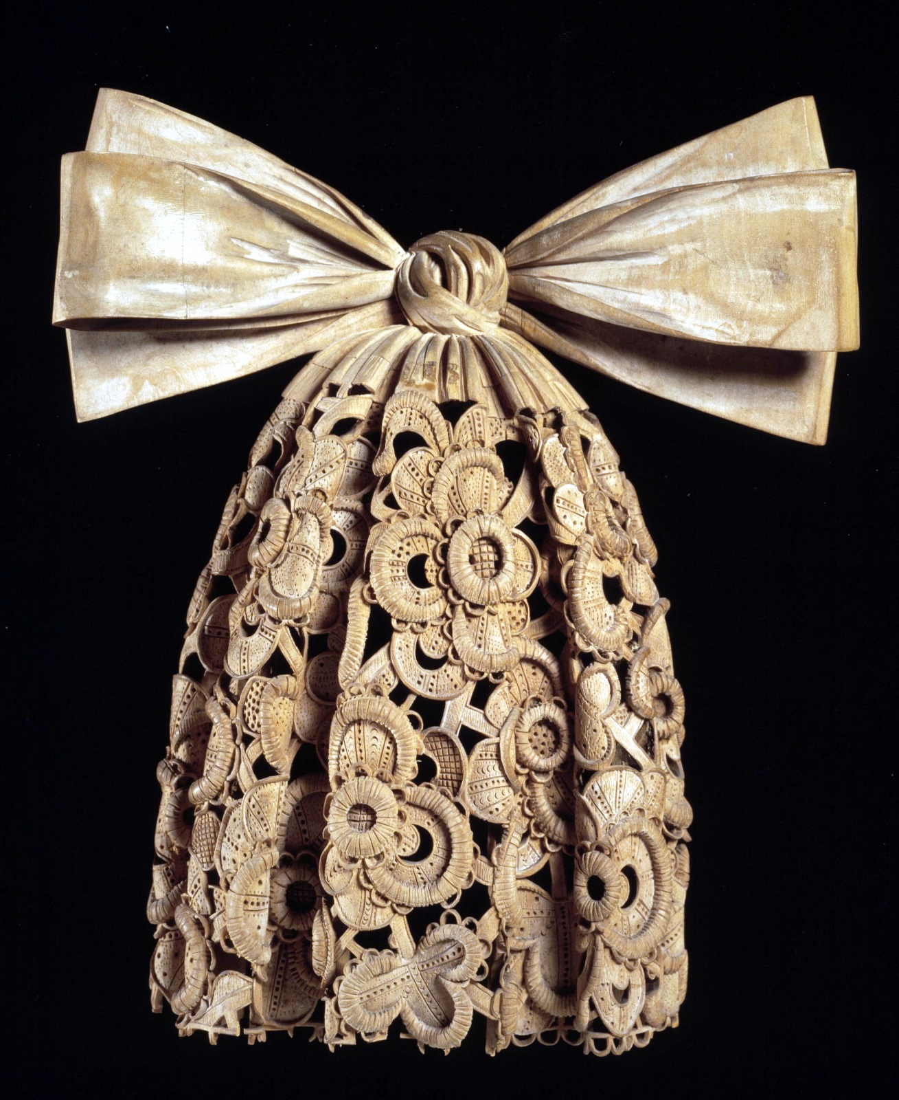 photo of the Point Cravat - with permission from Victoria & Albert Museum